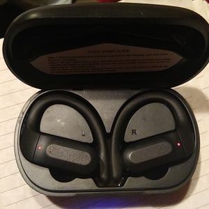 Wireless earbuds